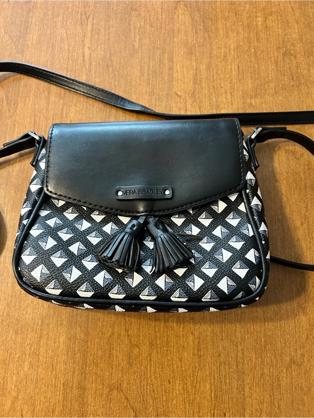Vera Bradley Crossbody Black and White Excellent